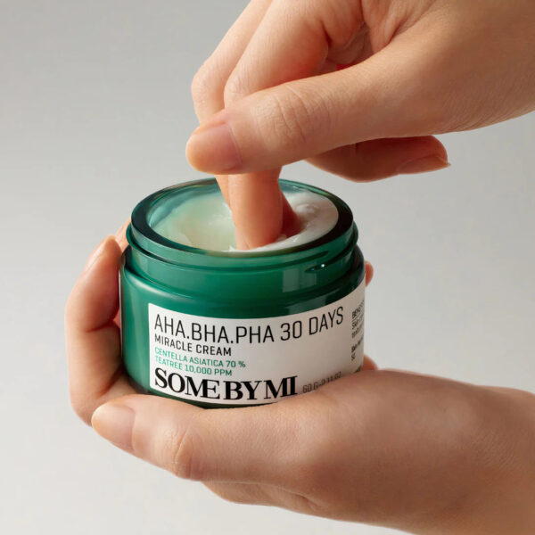 Gel Crema Hidratante Miracle Acne Clear AHA-BHA-PHA de SOME BY MI 50ml