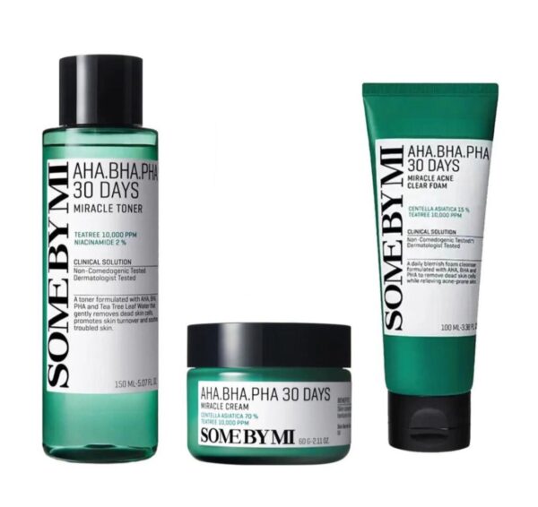 DeWatermark.ai_1747619344611 Kit Miracle Acne Clear AHA-BHA-PHA de SOME BY MI - 3 piezas
