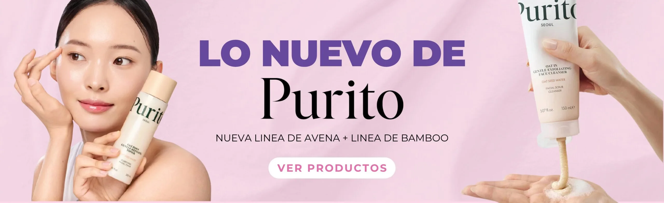 Una mujer sosteniendo un tarro de crema